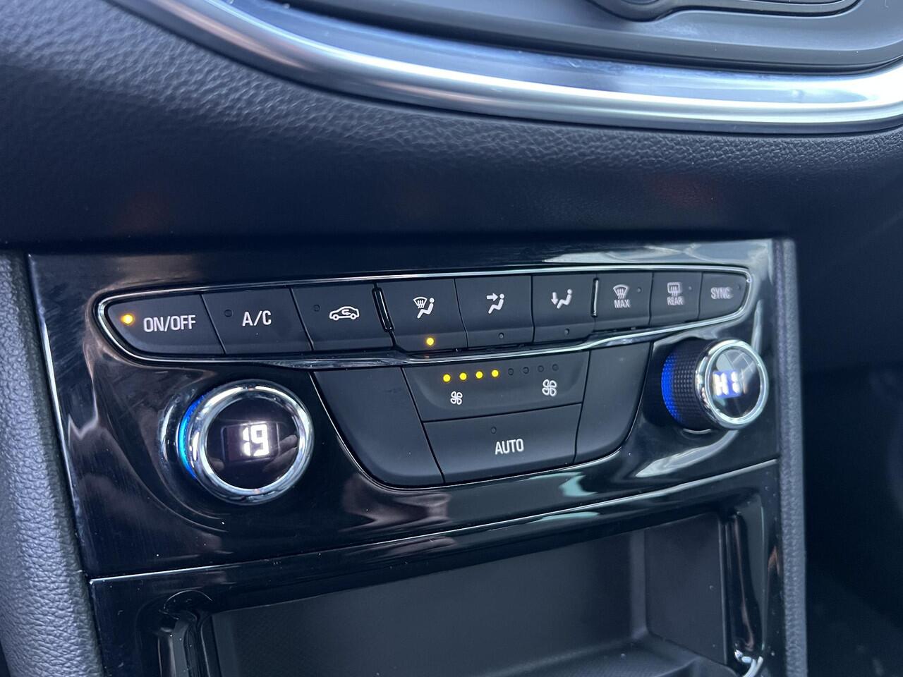 Opel ASTRA Sports Tourer 1.2 Design & Tech