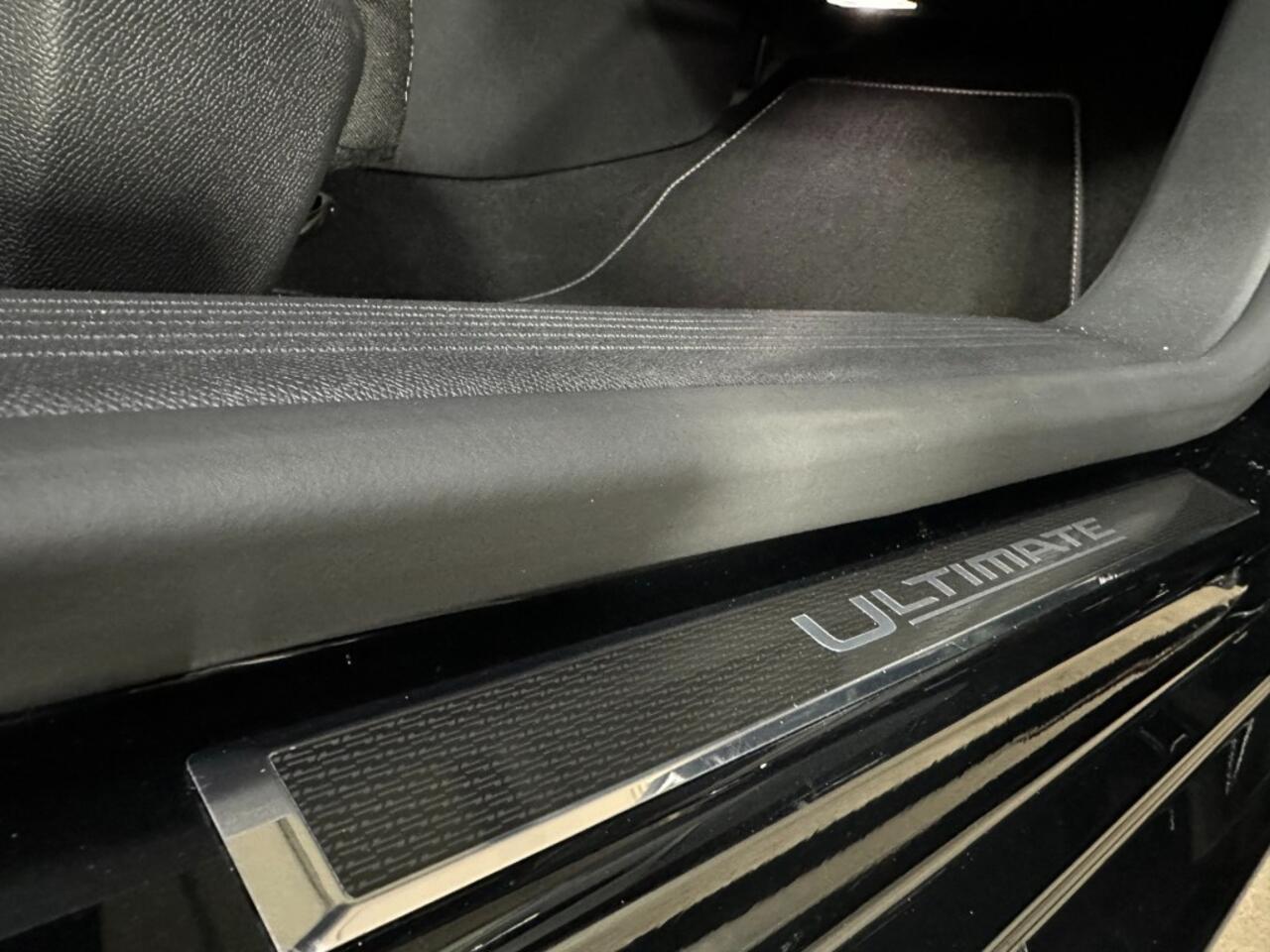 Opel ASTRA 1.2 Ultimate Pano / HUD / Keyless