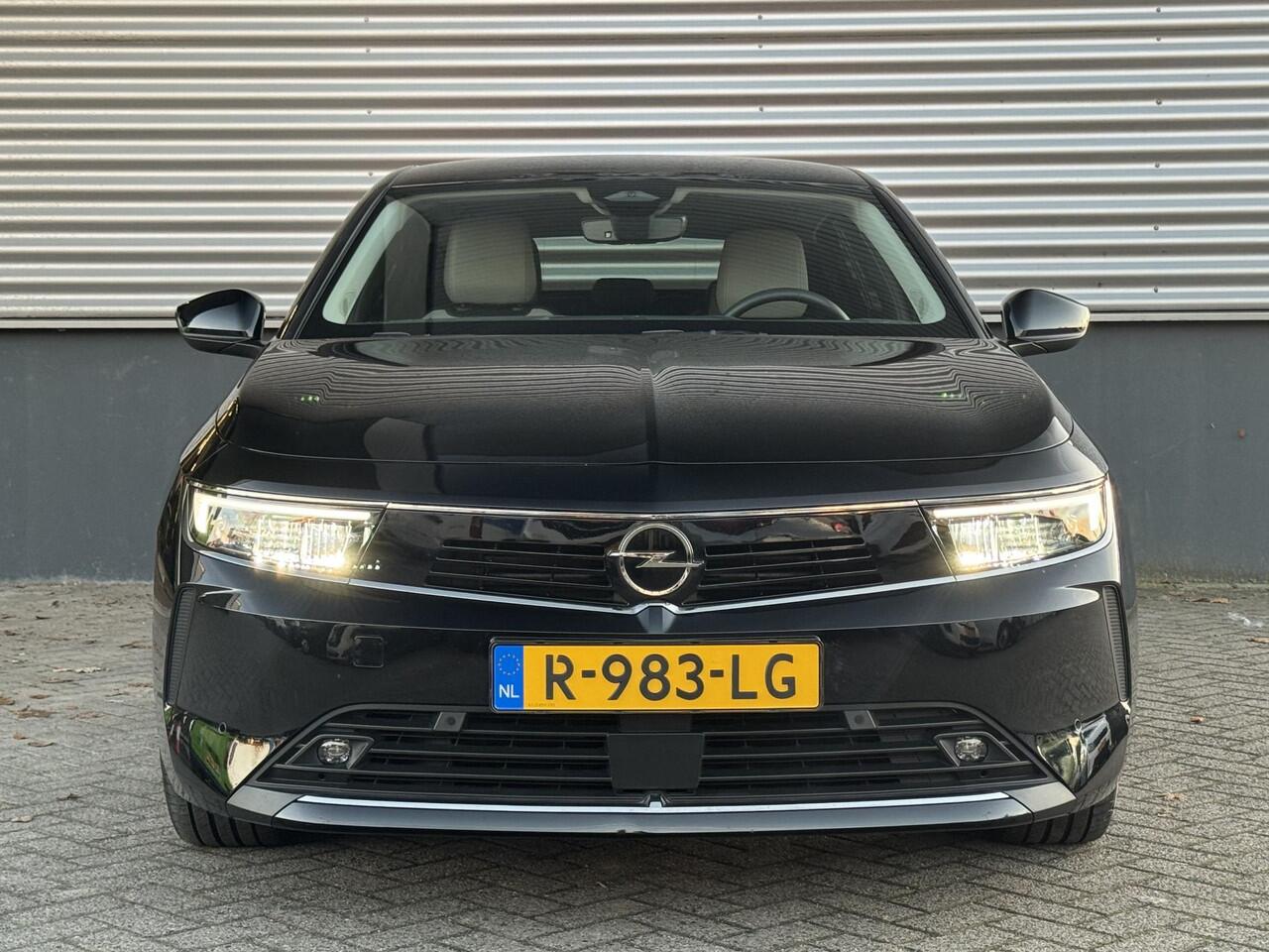 Opel ASTRA Elegance 1.2 Turbo 130pk | AGR-STOEL | KEYLESS | OPEL PURE PANEL | 180° CAMERA | DODEHOEK DETECTIE | ISOFIX | FULL LED |