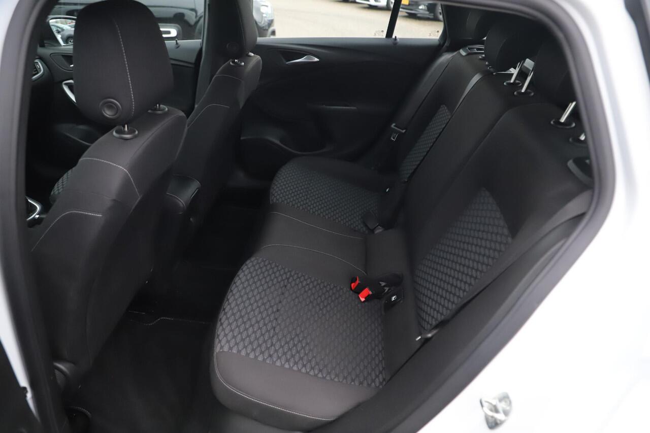 Opel ASTRA Sports Tourer 1.2 Edition 110PK Navigatie Carplay Android Airco Cruise Control