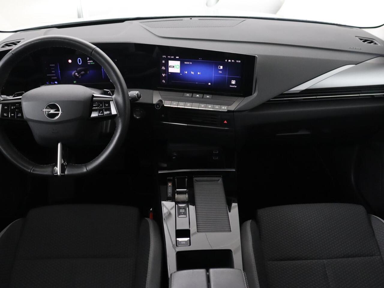 Opel ASTRA 1.6 Hybrid Edition | Trekhaak | Adaptive cruise | Carplay | Full LED | Parkeerhulp | Digital Cockpit | DAB | Keyless start