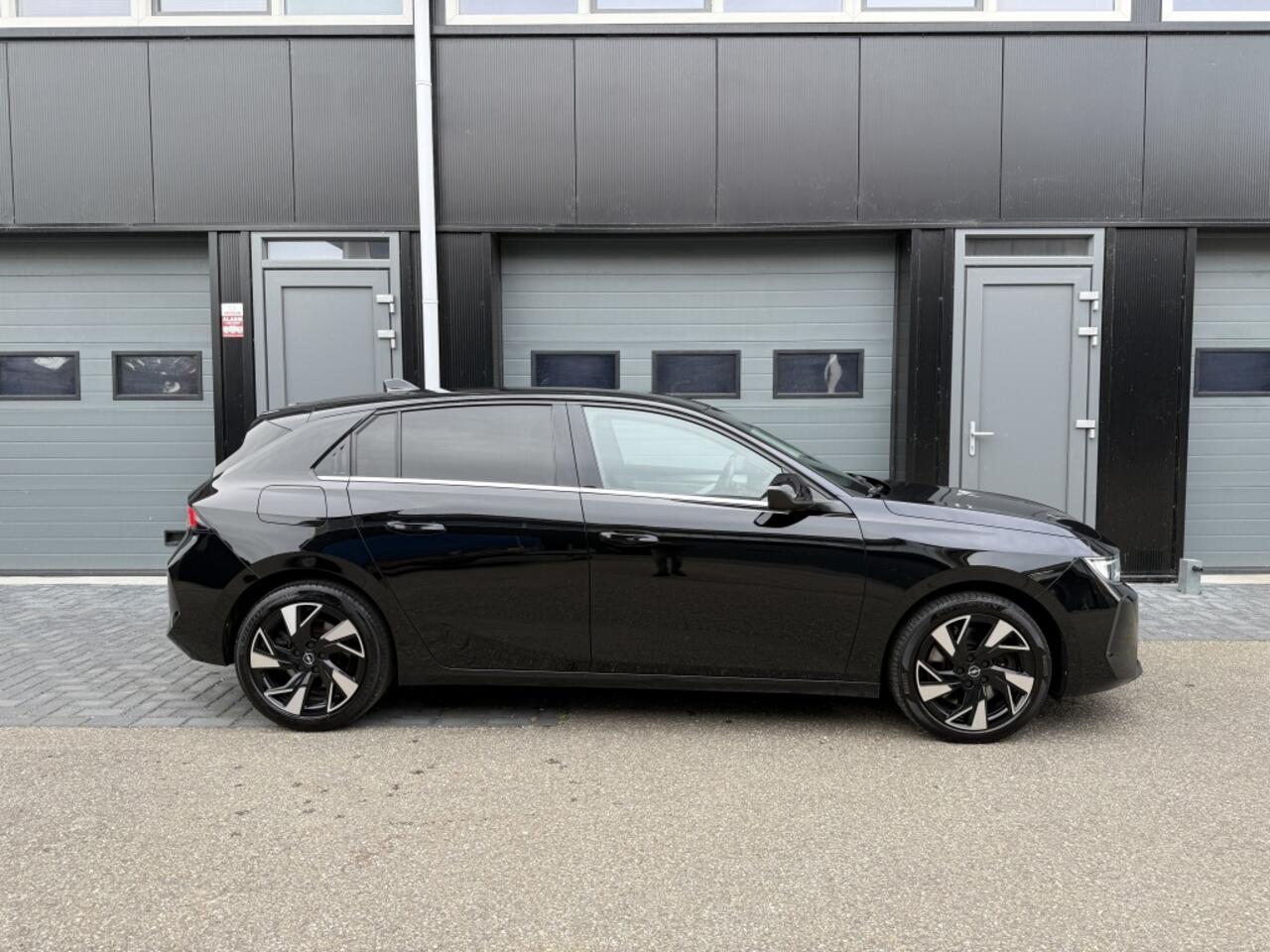 Opel ASTRA 1.6 Hybrid Bns Eleg Aut, Keyless, Camera, Stuurvw