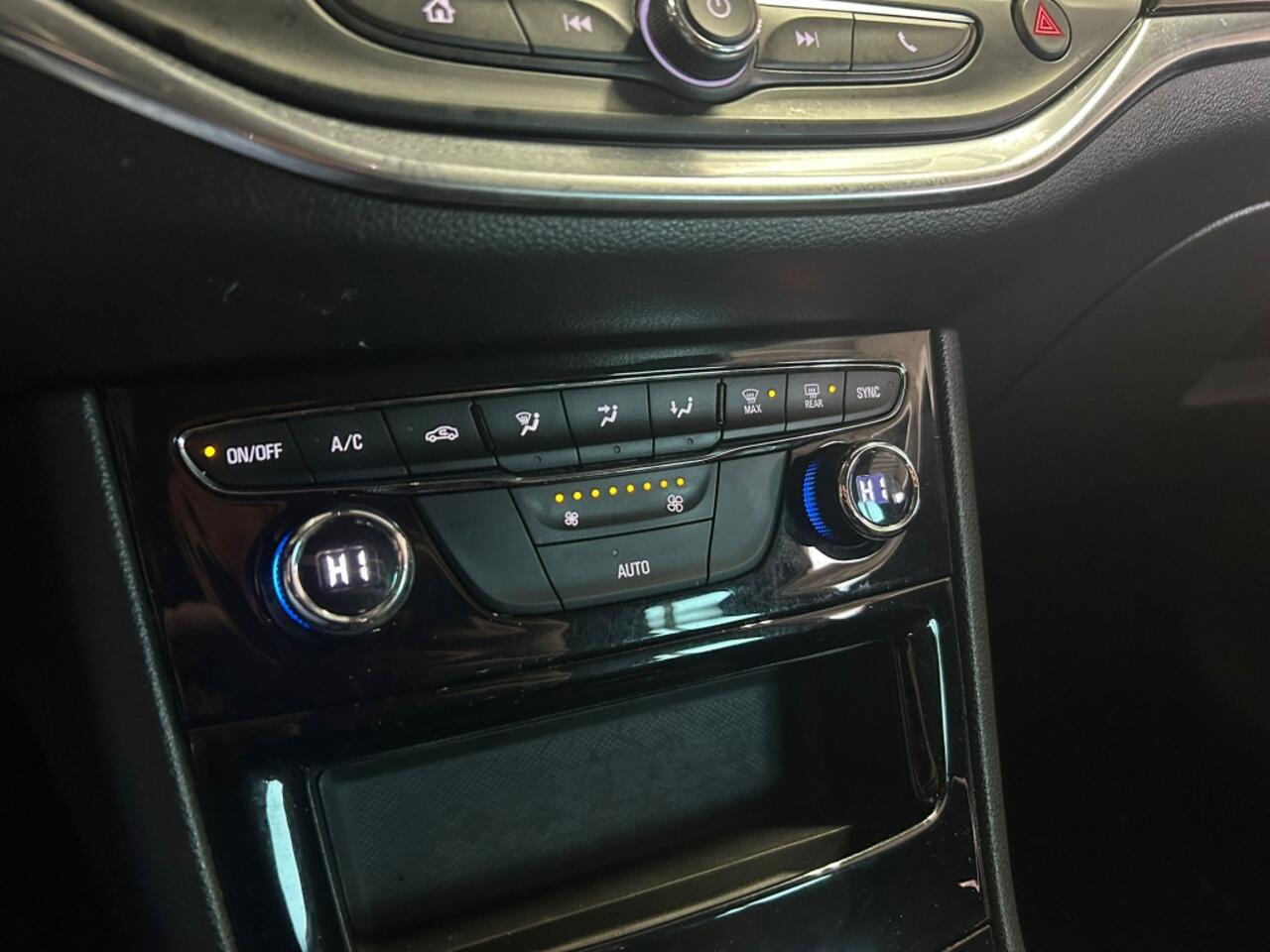 Opel ASTRA Sports Tourer 1.2 Design & Tech | Geen import | Cruise | Clima | Camera