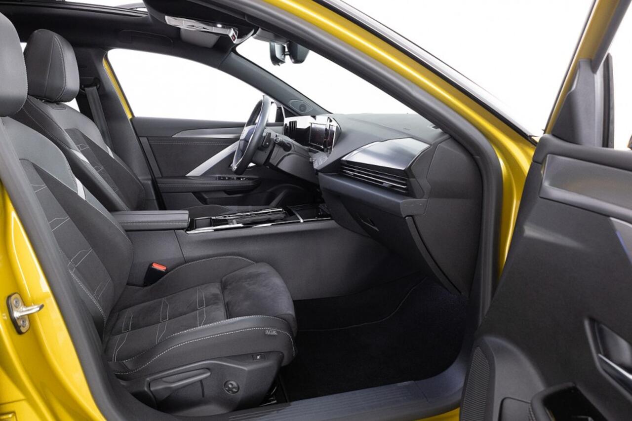 Opel ASTRA 1.6 Hybrid GS Line | PANORAMADAK | Half LEDER | AGR Stoelen | Trekhaak ? 1e Eigenaar .