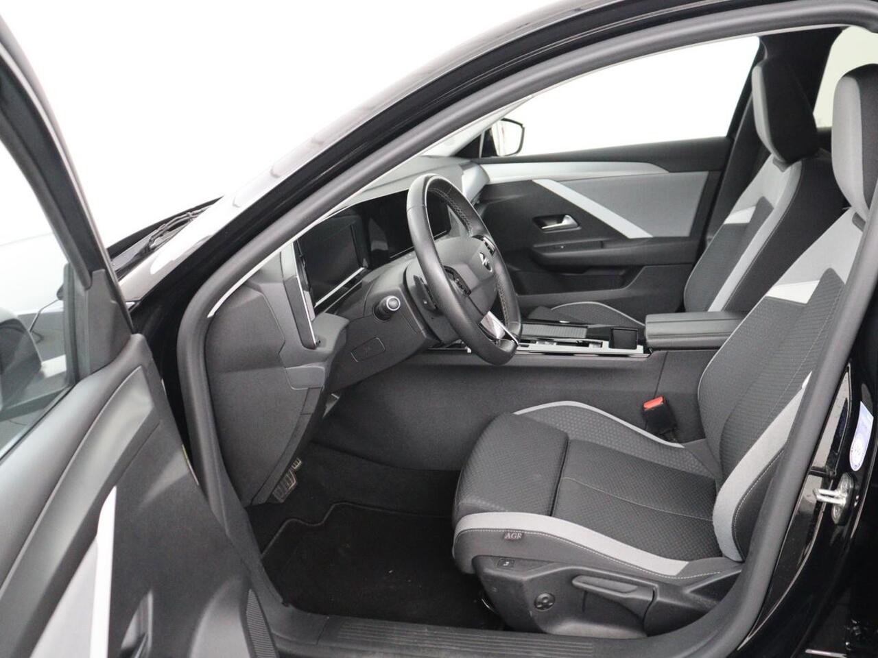 Opel ASTRA 1.6 Hybrid Business Edition | SOH 92% | Stoelverwarming | Adaptive cruise | Camera | Stuurverwarming | Carplay | Navigatie | Full LED | 17'' | Climate control | PHEV | Plug In