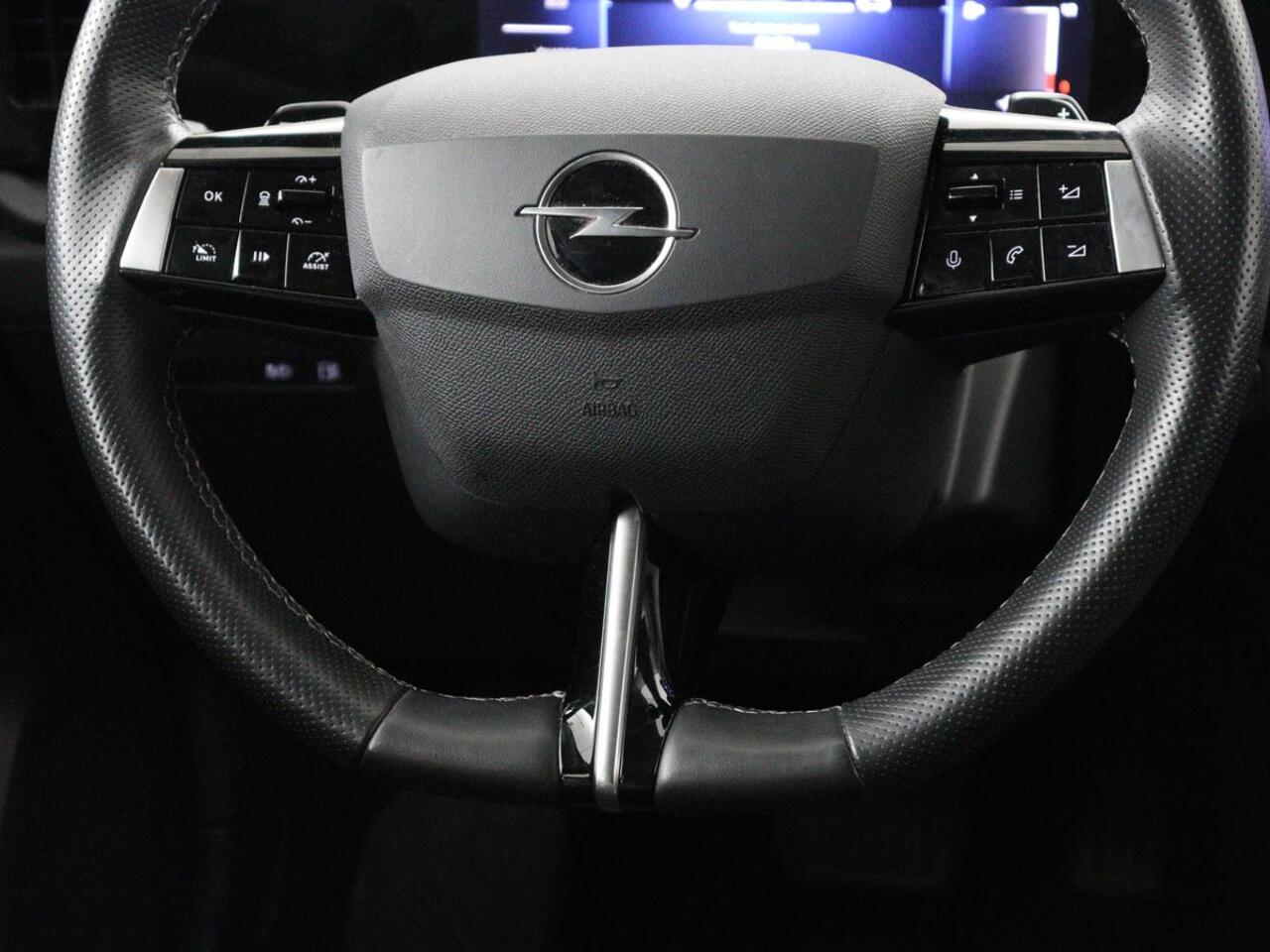 Opel ASTRA 1.6 Hybrid Business Edition | SOH 92% | Stoelverwarming | Adaptive cruise | Camera | Stuurverwarming | Carplay | Navigatie | Full LED | 17'' | Climate control | PHEV | Plug In
