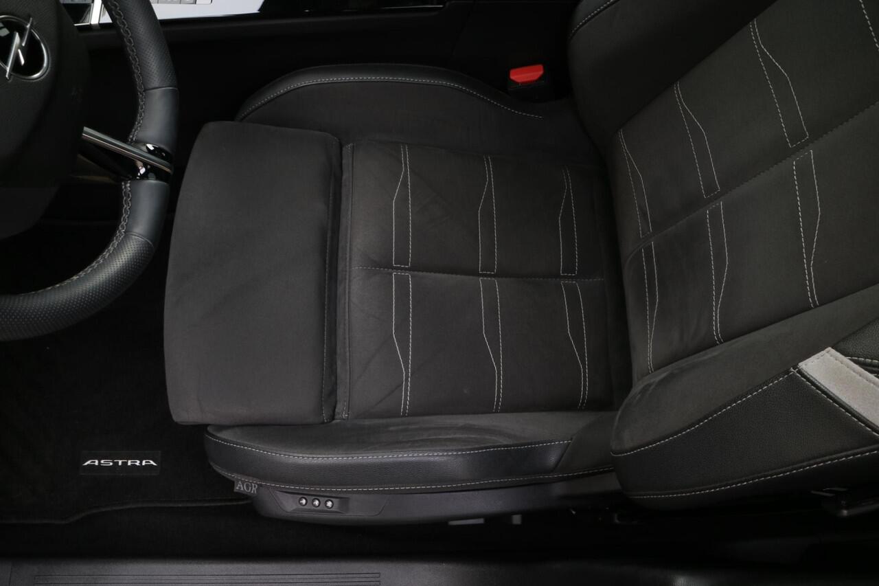 Opel ASTRA 1.6 Turbo Plug In Hybrid Ultimate | AGR stoelen | Trekhaak! |
