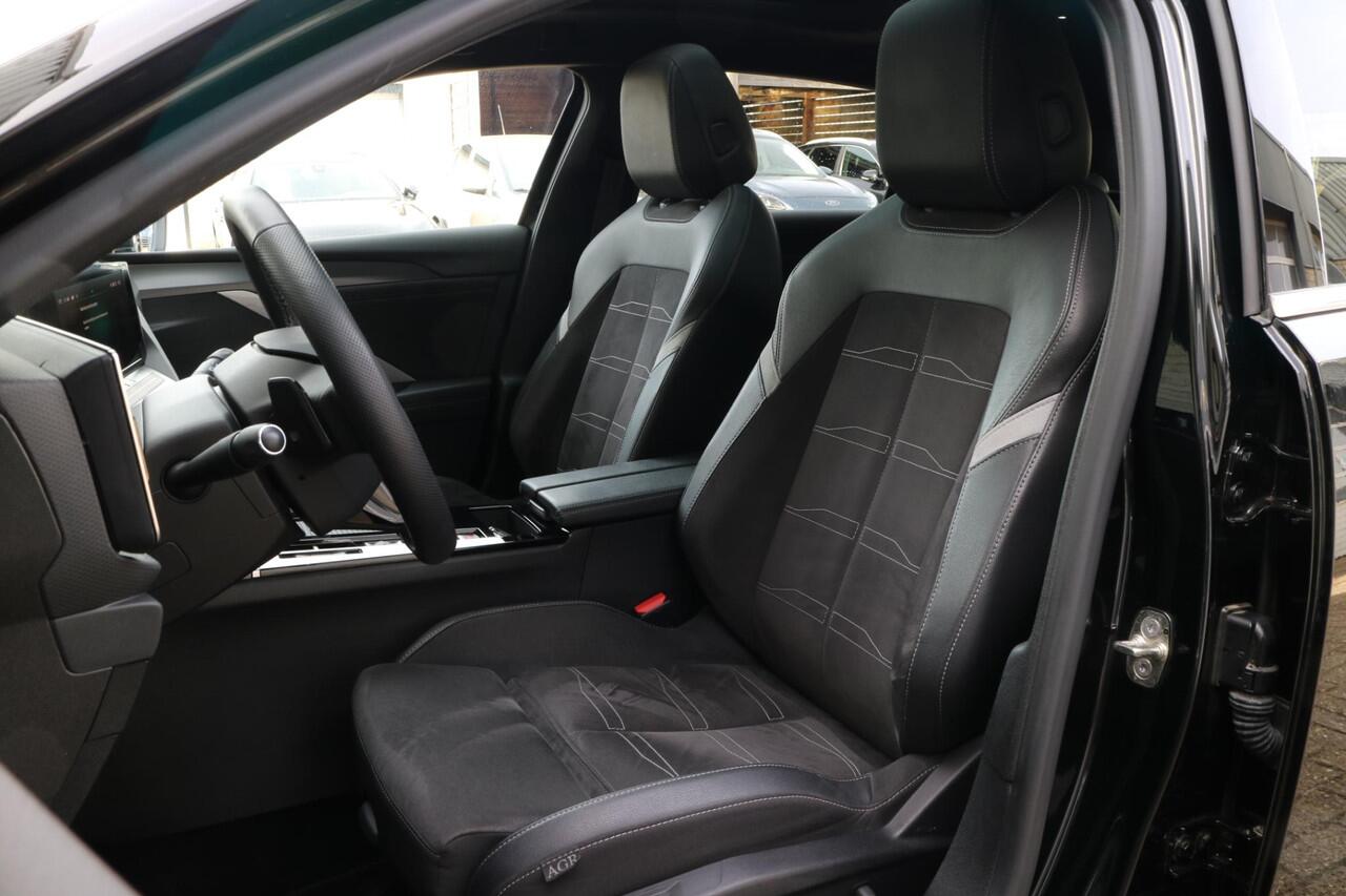 Opel ASTRA 1.6 Turbo Plug In Hybrid Ultimate | AGR stoelen | Trekhaak! |