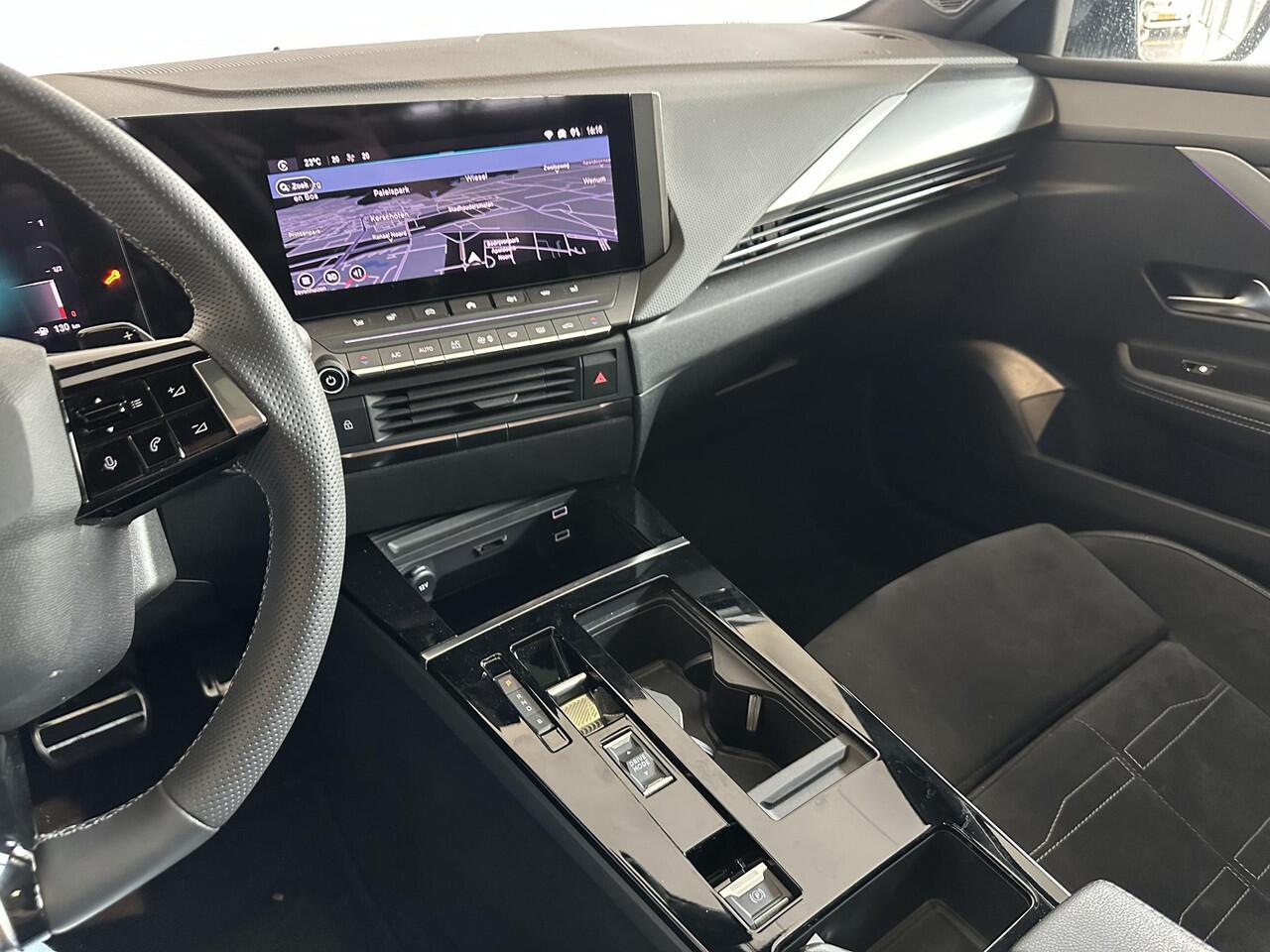 Opel ASTRA Sports Tourer 1.6 Hybrid Ultimate PANORAMADAK | 360 CAMERA | STOEL/STUUR VERWARMING