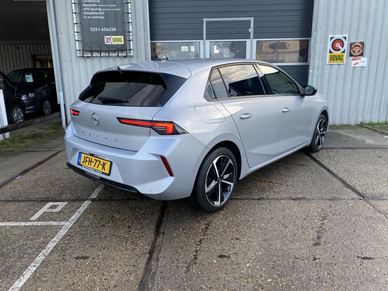 Opel ASTRA 1.2 Bns Elegance