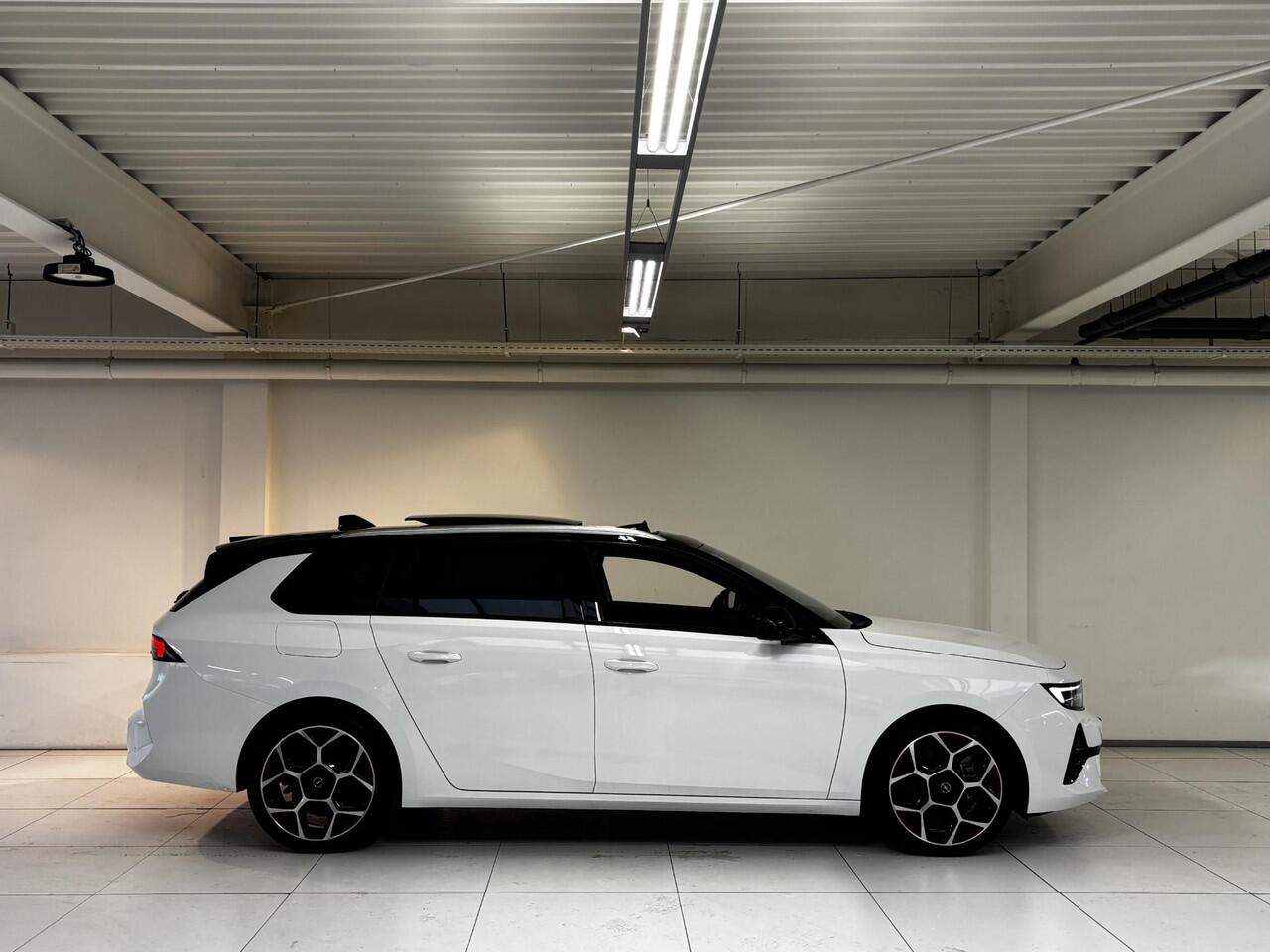 Opel ASTRA Sports Tourer 1.6 Hybrid Level 4 Automaat | Panoramadak | AGR | Stoelverwarming | 360 camera |