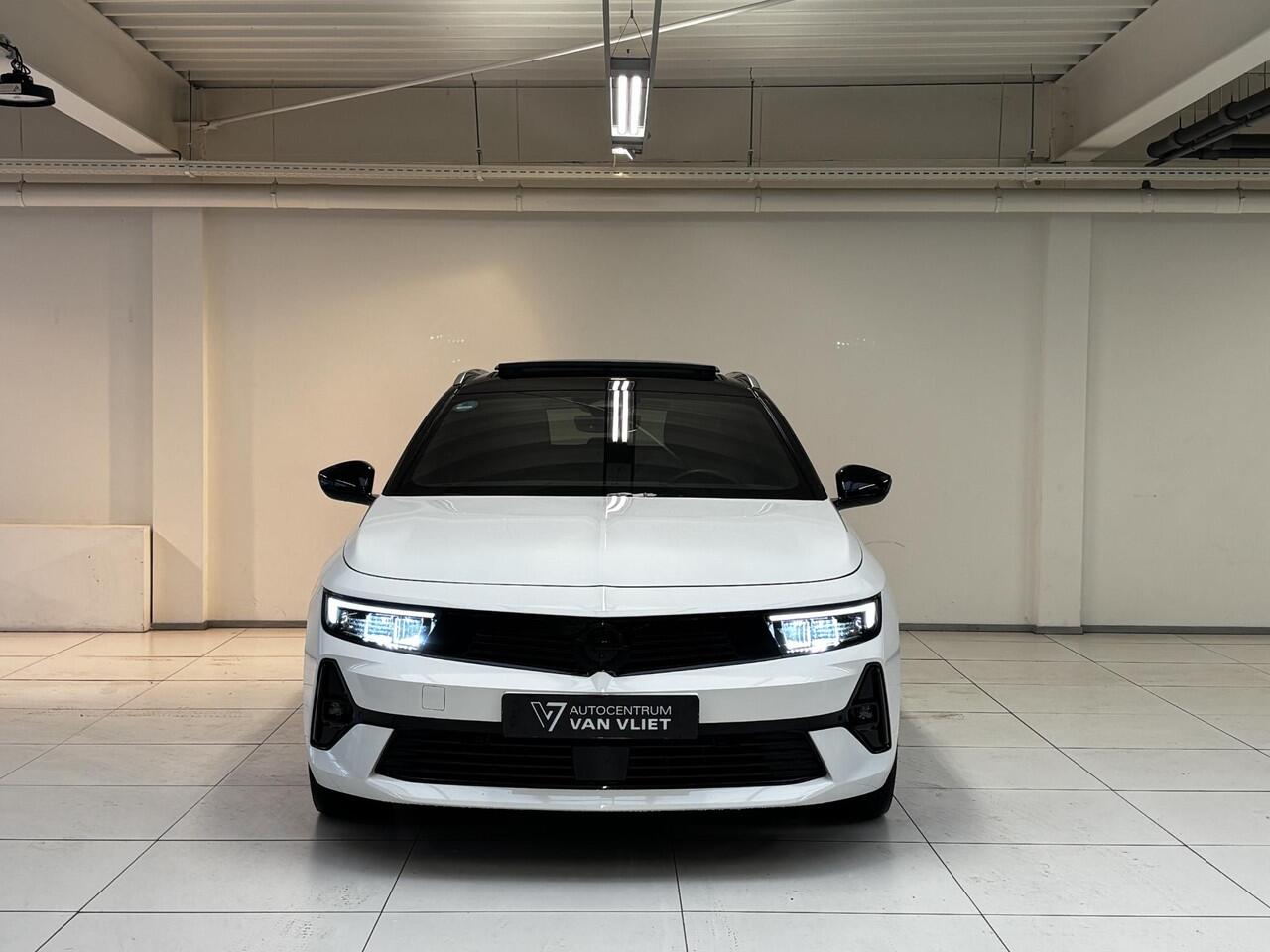 Opel ASTRA Sports Tourer 1.6 Hybrid Level 4 Automaat | Panoramadak | AGR | Stoelverwarming | 360 camera |