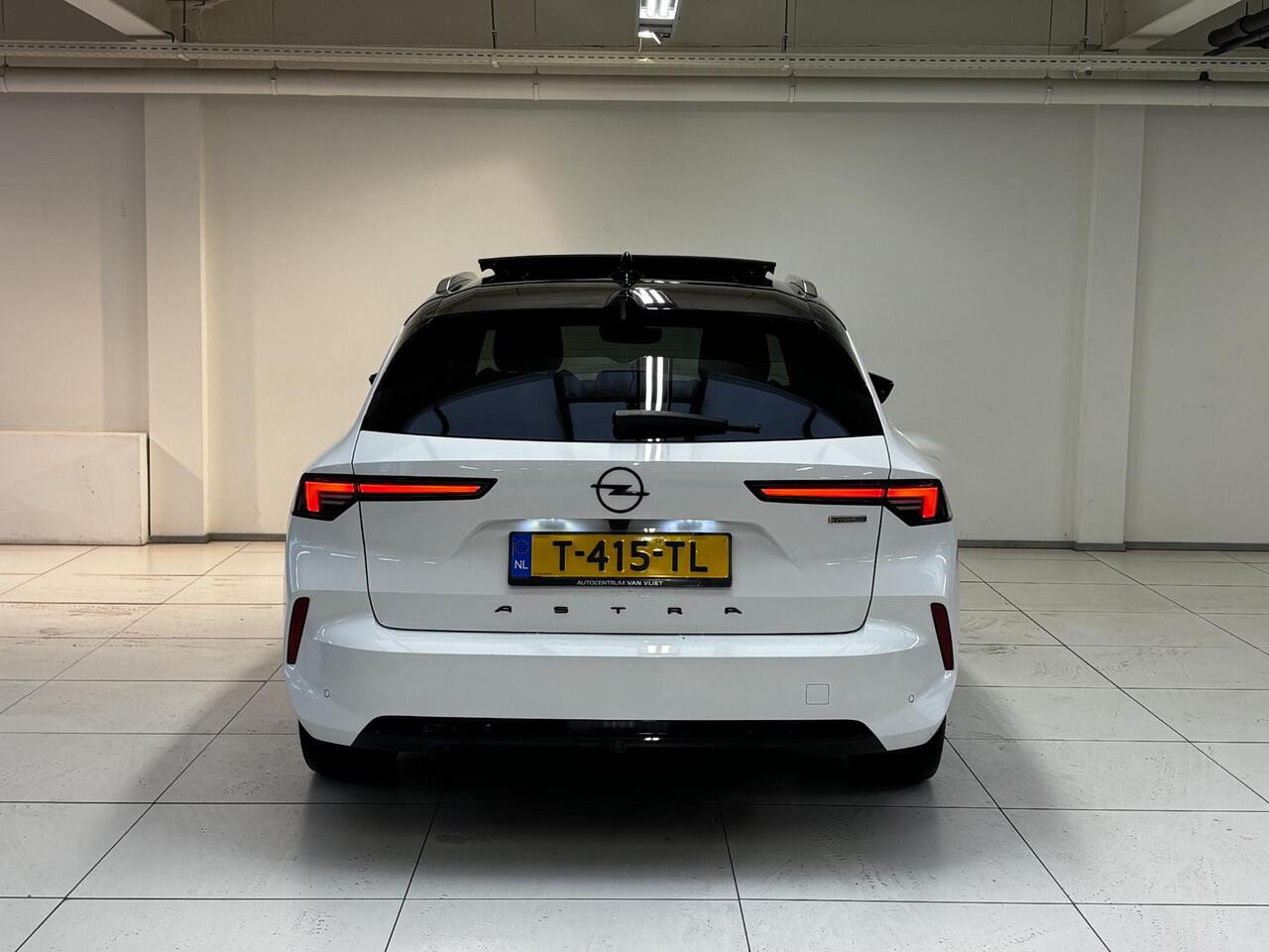 Opel ASTRA Sports Tourer 1.6 Hybrid Level 4 Automaat | Panoramadak | AGR | Stoelverwarming | 360 camera |