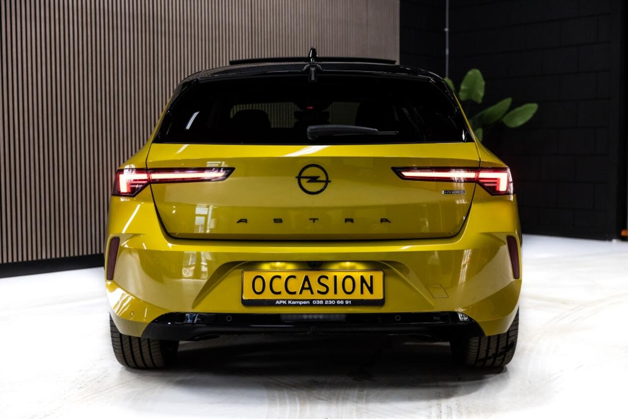 Opel ASTRA 1.6 Hybrid Ultimate | Pano | Leder | Winter Pakket | CarPlay |