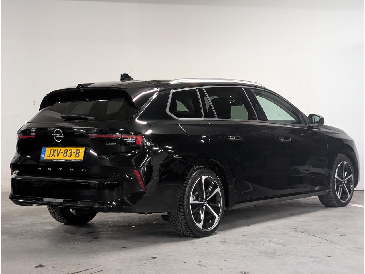 Opel ASTRA ST Elegance 1.6 HYbrid PHEV 180pk e-EAT8 | AGR-STOEL | ADAPTIVE CRUISE | KEYLESS | 180° CAMERA | APPLE CARPLAY / ANDROID AUTO | PURE PANEL | ISOFIX |
