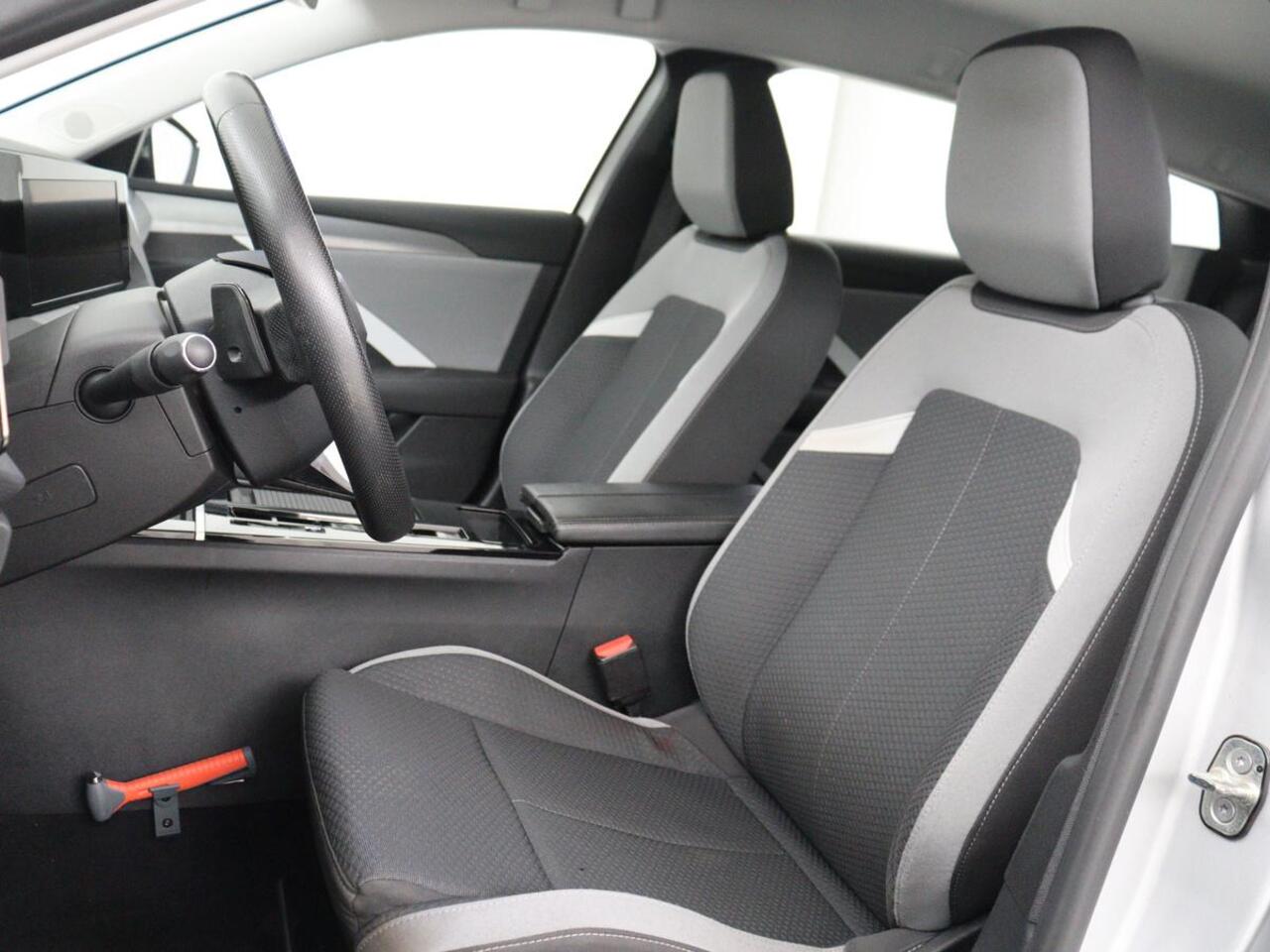 Opel ASTRA 1.6 Turbo Hybrid | Origineel NL | Adaptive cruise | Carplay | Parkeerhulp | Climate control | Digital Cockpit | Bluetooth | Full LED | PHEV | Plug In