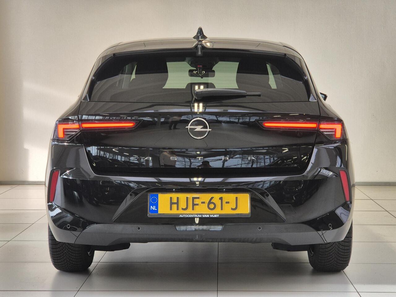 Opel ASTRA 1.2 Turbo Edition | Parkeersensoren Voor/Achter | Apple Carplay/Android Auto | Stoel/Stuurverwarming | AGR Comfortstoel |