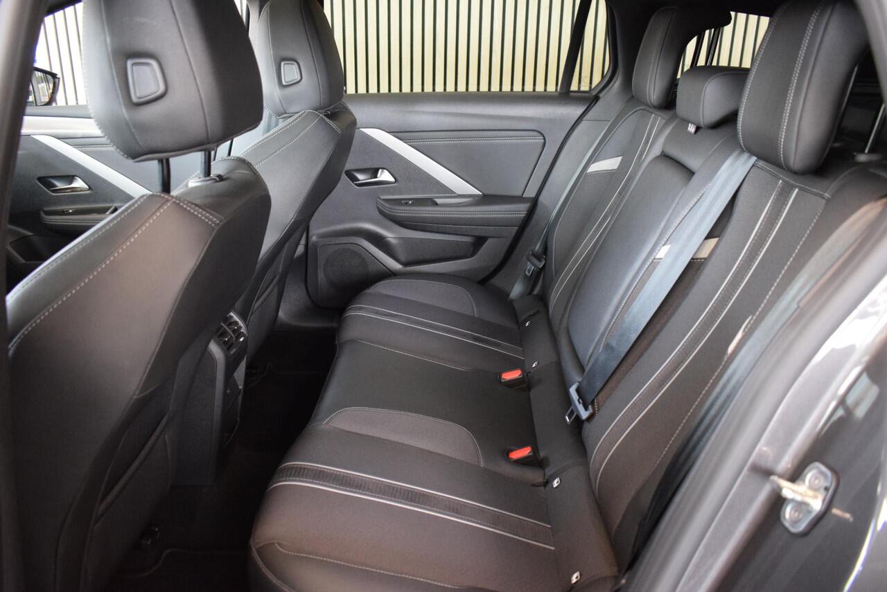 Opel ASTRA Sports Tourer 1.2 Turbo GS Navi Panodak Airco Km 25.000!!