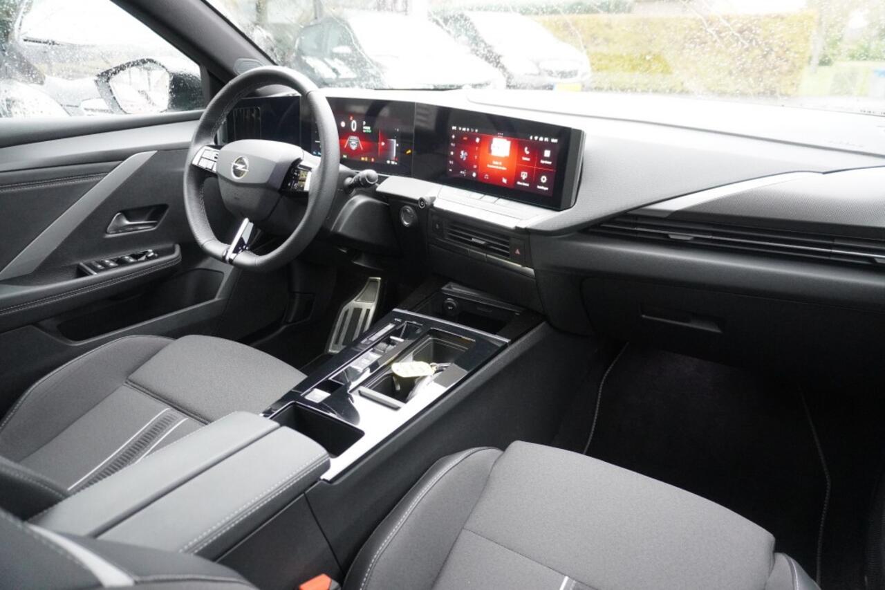 Opel ASTRA Sports Tourer 1.6 Turbo Hybrid GS / Camera / Stoel- en stuurverwarming / Adaptive Cruise