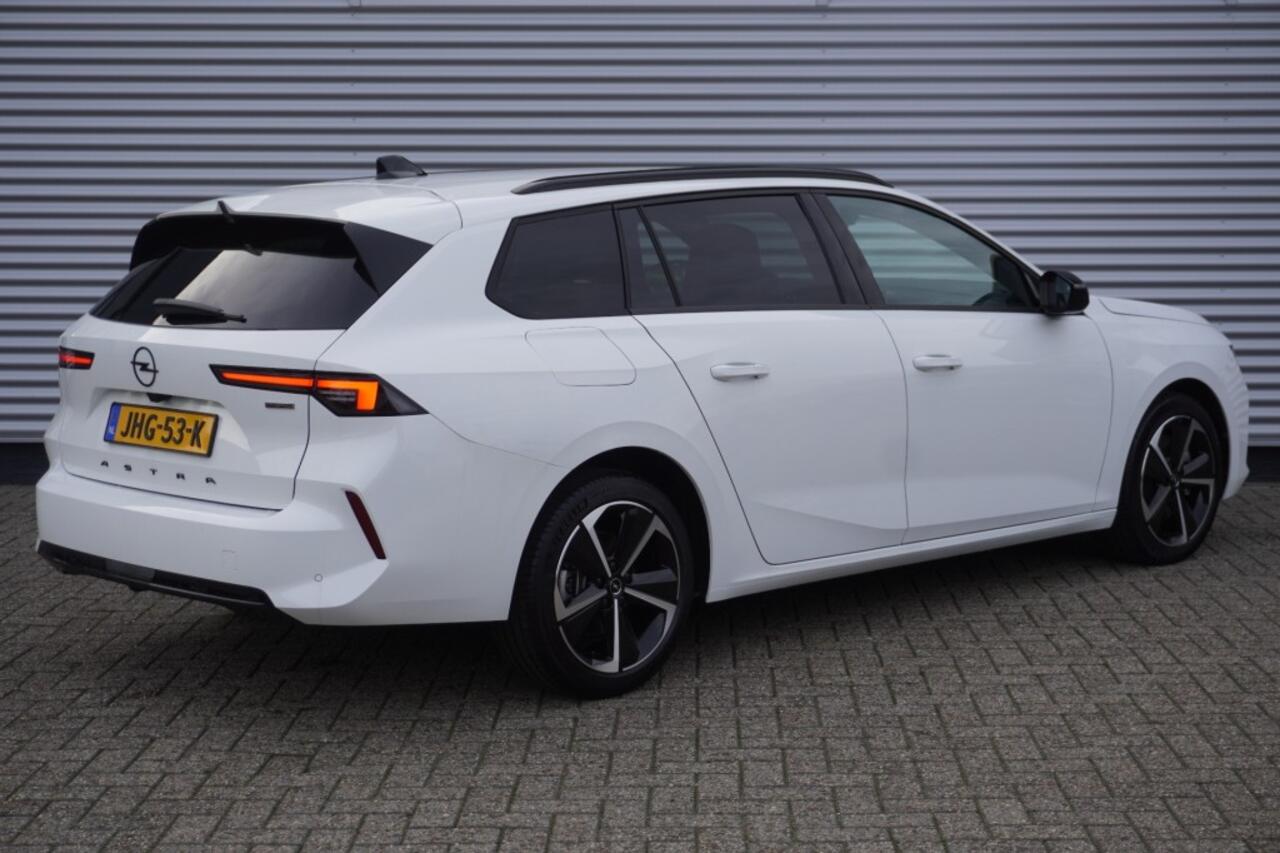 Opel ASTRA Sports Tourer 1.6 Turbo Hybrid GS / Camera / Stoel- en stuurverwarming / Adaptive Cruise