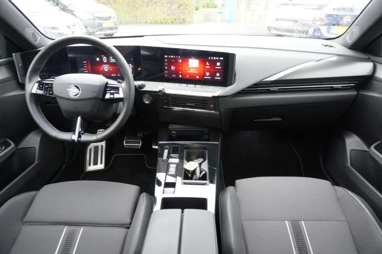 Opel ASTRA Sports Tourer 1.6 Turbo Hybrid GS / Camera / Stoel- en stuurverwarming / Adaptive Cruise