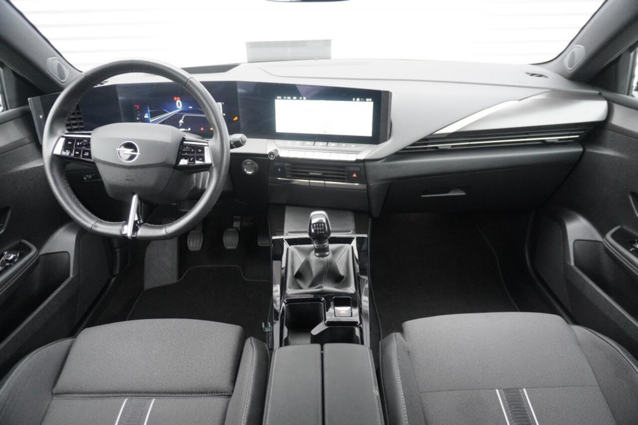 Opel ASTRA 1.2 Turbo 130pk GS / Camera / Stoel- en stuurverwarming / Adaptive Cruise / Head-up-display