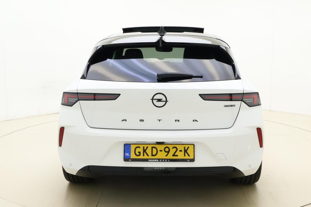 Opel ASTRA 1.6 Turbo Plug In Hybrid Ultimate | Schuif-/kanteldak | Trekhaak afneembare kogel | 18" lichtmetalen velgen | Camera | AGR stoelen | Navigatie | Stuur- & stoelverwarming