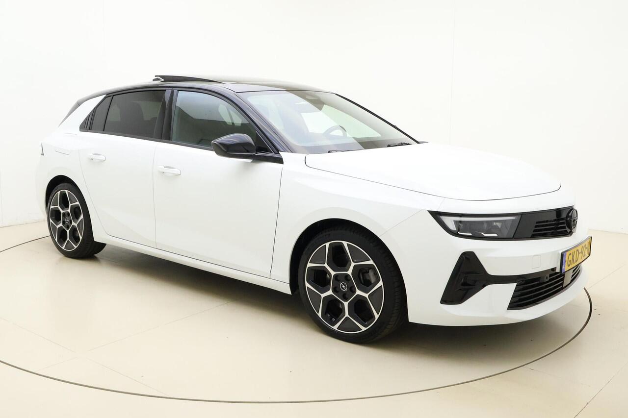 Opel ASTRA 1.6 Turbo Plug In Hybrid Ultimate | Schuif-/kanteldak | Trekhaak afneembare kogel | 18" lichtmetalen velgen | Camera | AGR stoelen | Navigatie | Stuur- & stoelverwarming