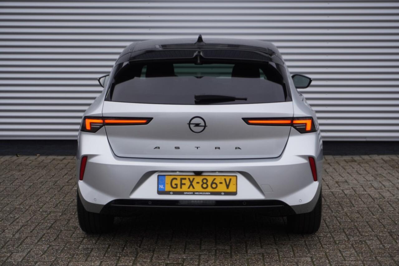 Opel ASTRA 1.2 Turbo 130pk GS / Camera / Stoel- en stuurverwarming / Adaptive Cruise / Head-up-display