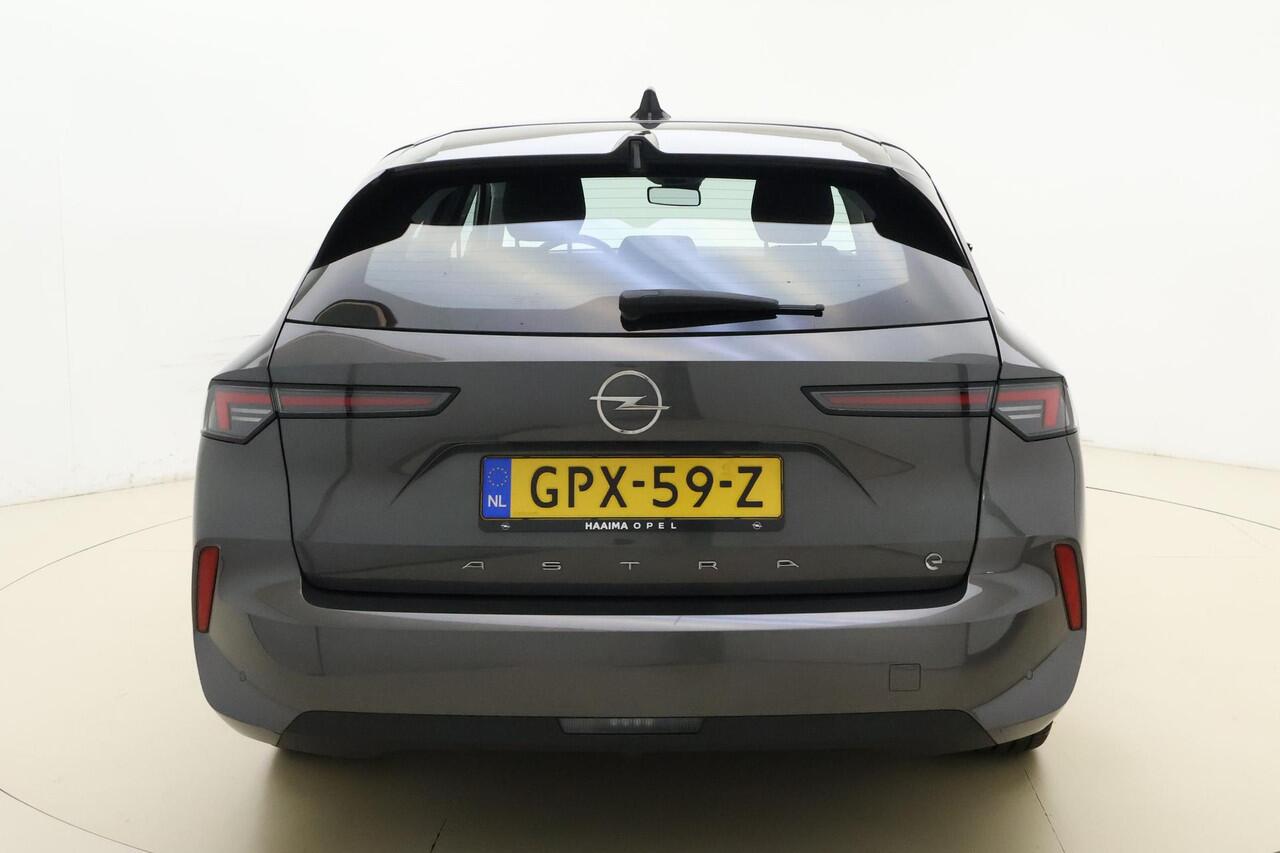 Opel ASTRA Electric 54 kWh Edition | Navigatie via APP | Adapt. Cruise control | Climate control | DAB | Parkeersensoren | Warmtepomp | 18" Lichtmetalen velgen