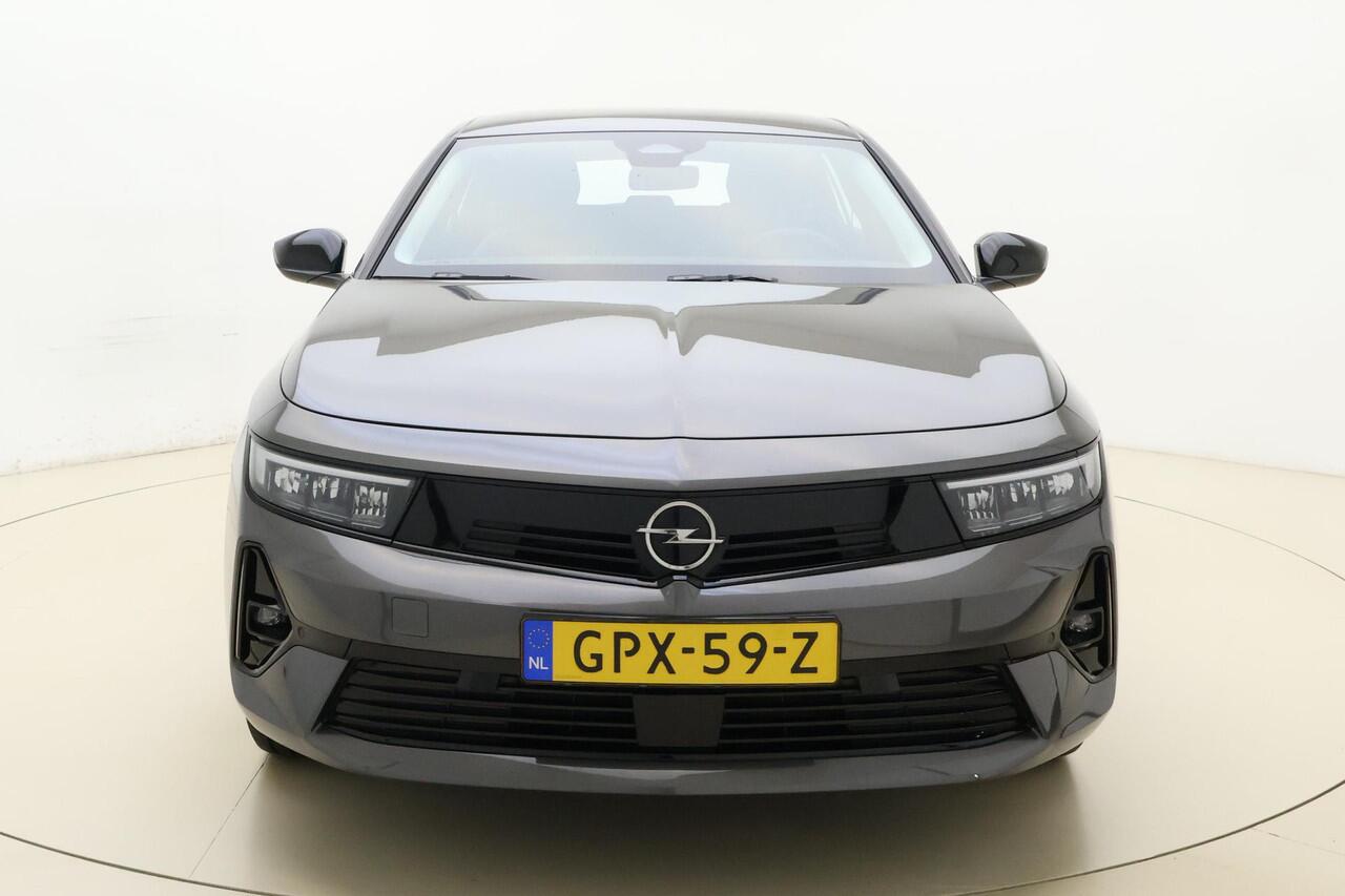 Opel ASTRA Electric 54 kWh Edition | Navigatie via APP | Adapt. Cruise control | Climate control | DAB | Parkeersensoren | Warmtepomp | 18" Lichtmetalen velgen