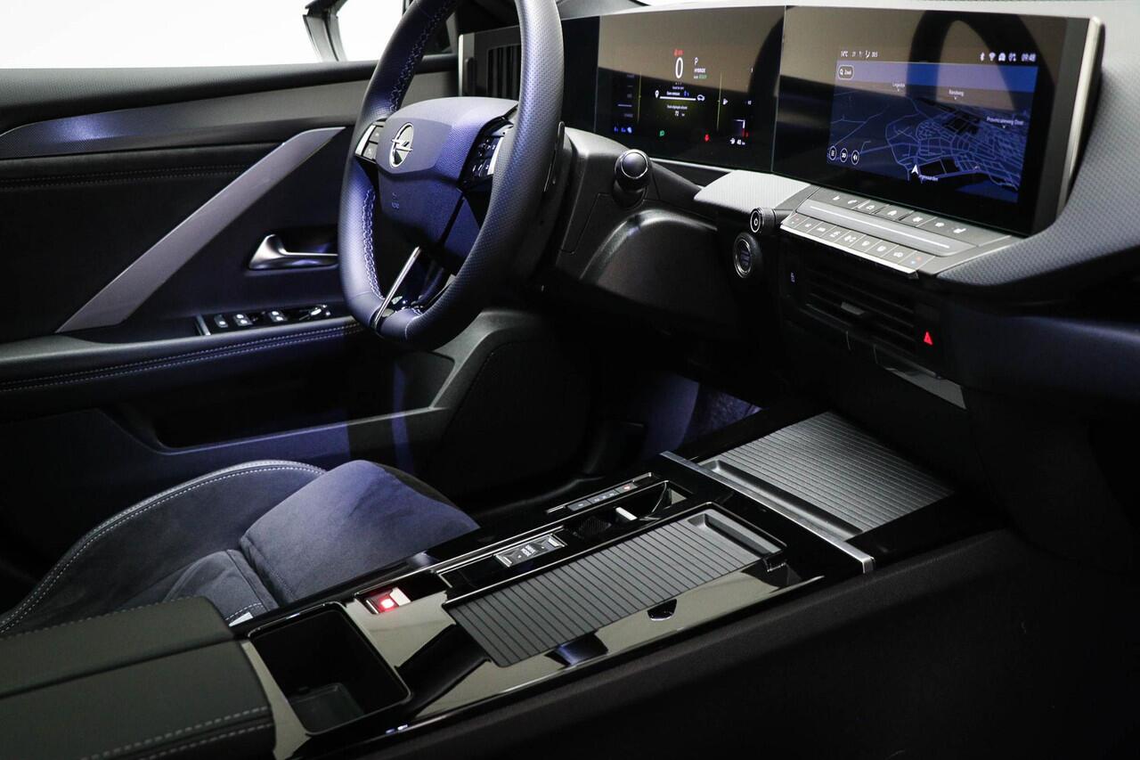 Opel ASTRA Sports Tourer 1.6 Turbo Plug In Hybrid GSe Edition | PANORAMADAK | HEAD UP | AGR | STUURVERWARMING | 360 CAMERA | TREKHAAK