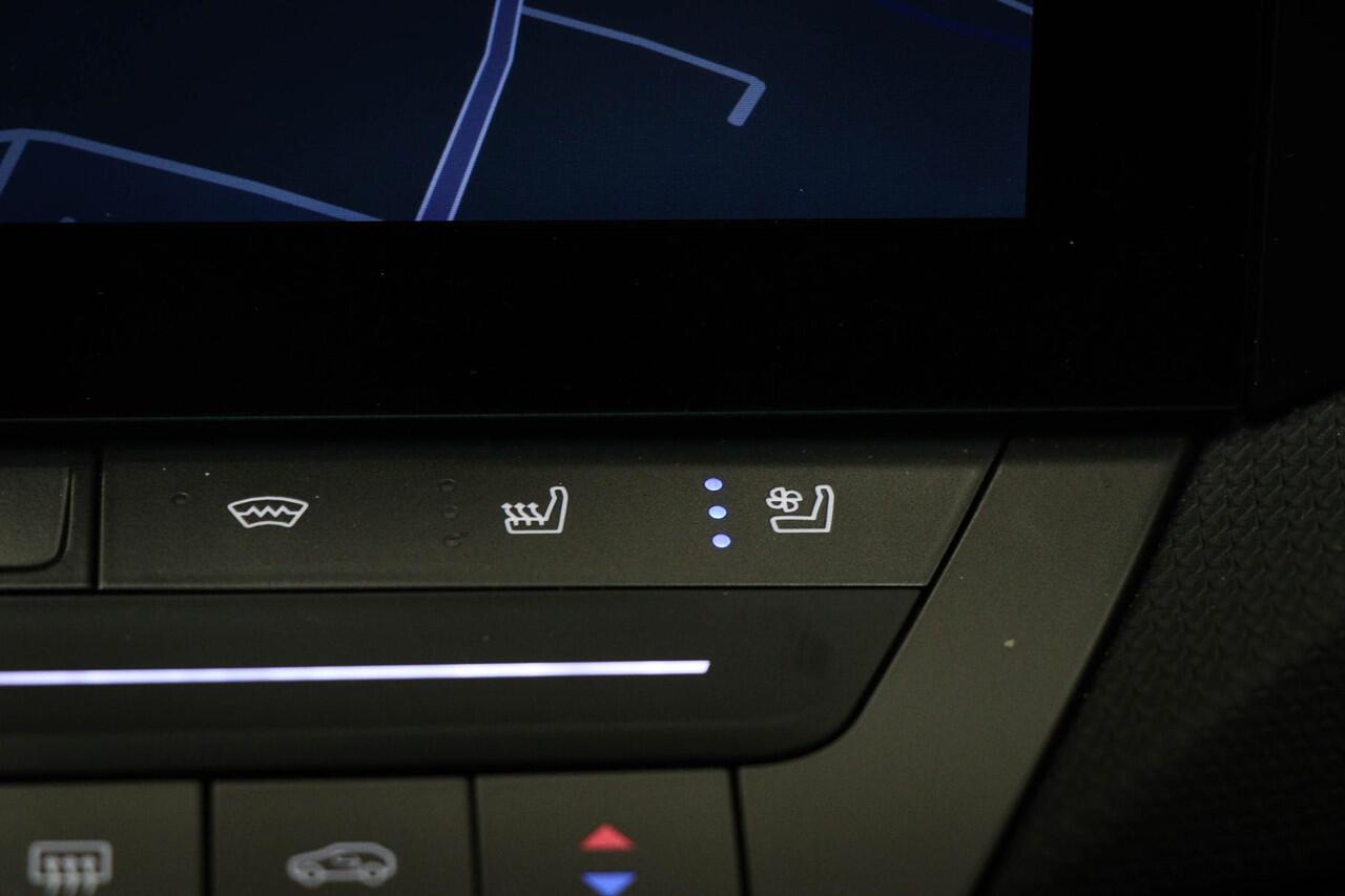 Opel ASTRA Sports Tourer 1.6 Hybrid Ultimate | PANORAMADAK | STOELEN- PACK | HEAD UP | TREKHAAK | 18"