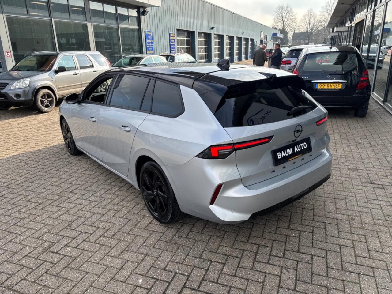 Opel ASTRA 1.2 GS AUTOMAAT 130PK NAVI PDC-CAMERA WINTERPACK.