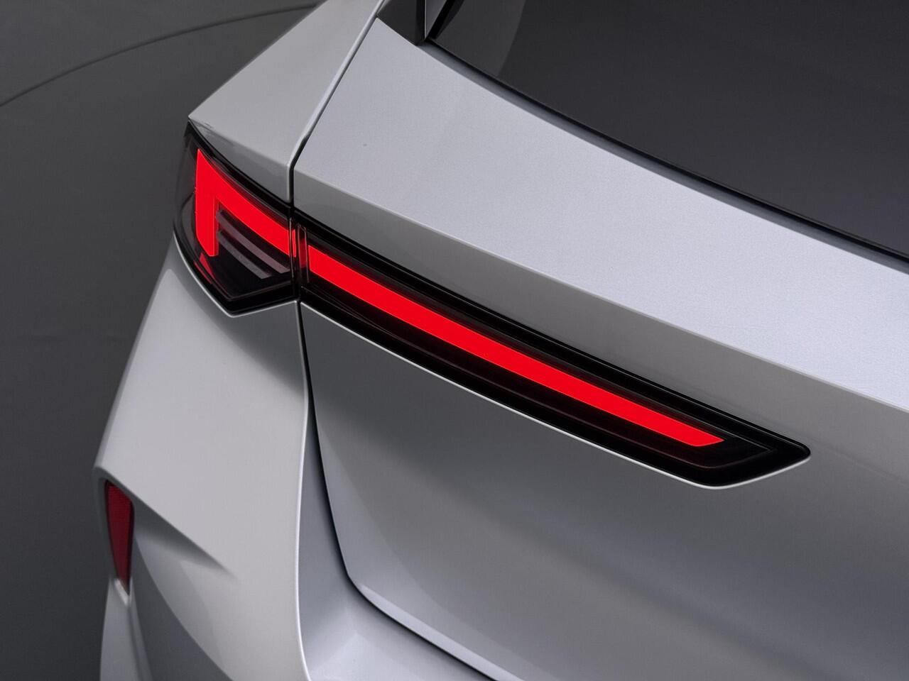 Opel ASTRA Electric 54 kWh VAN ¤ 27.900,- VOOR ¤ 25.440,- UW LENTEVOORDEEL ¤ 2.460,-! | GS | 3-FASE | SOH 95% | AFNEEMBARE TREKHAAK | NET ONDERHOUD GEHAD / DIRECT LEVERBAAR | STOEL- & STUURVERWARMING | 360° CAMERA | ORIGINEEL NL AUTO |