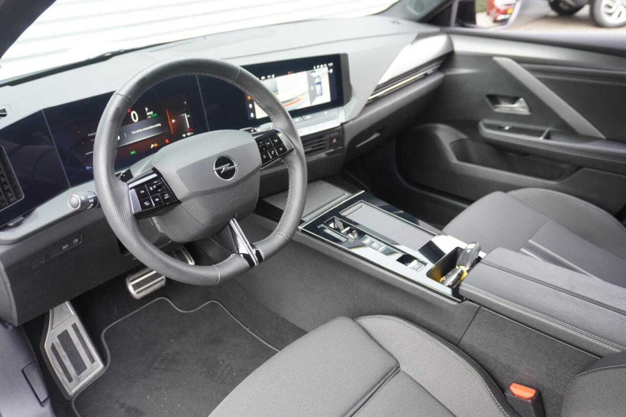 Opel ASTRA Sports Tourer 1.6 Turbo Hybrid GS / Automaat / Camera / Stoel- en stuurverwarming