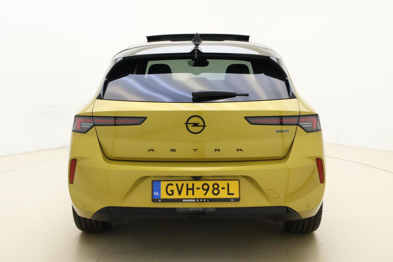 Opel ASTRA 1.2 Turbo 145pk Hybrid Automaat Ultimate | Schuif/kantel dak | Adapt. Cruise control | Verwarmde voorruit | Stoel- en stuurverwarming | 360° Camera | VOL OPTIES