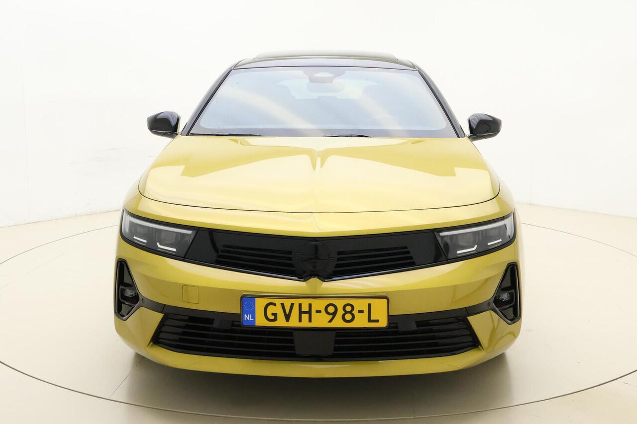 Opel ASTRA 1.2 Turbo 145pk Hybrid Automaat Ultimate | Schuif/kantel dak | Adapt. Cruise control | Verwarmde voorruit | Stoel- en stuurverwarming | 360° Camera | VOL OPTIES