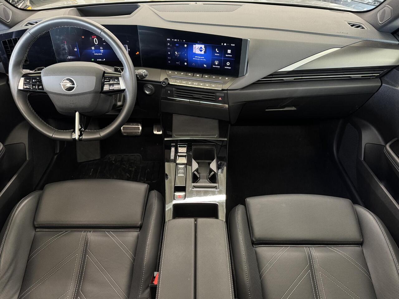 Opel ASTRA Sports Tourer 1.2 Turbo Ultimate | Camera | Navi | Carplay | Clima | Stoelen-pakket | ACC | Dodehoek detectie | LM velgen | ( Vestiging - Nieuwegein )