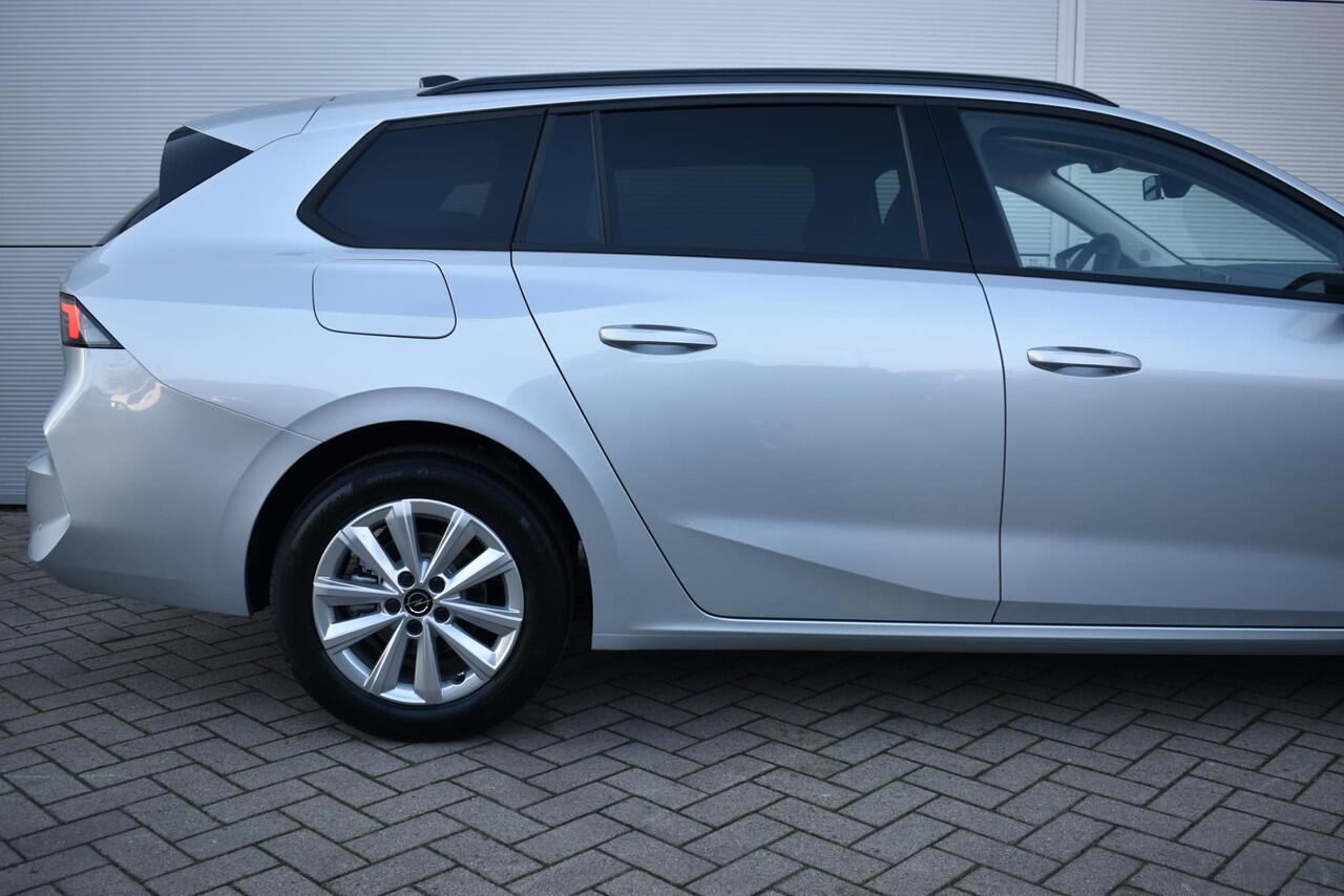 Opel ASTRA Sports Tourer 1.2 Turbo Edition NAVI / CAMERA / PDC