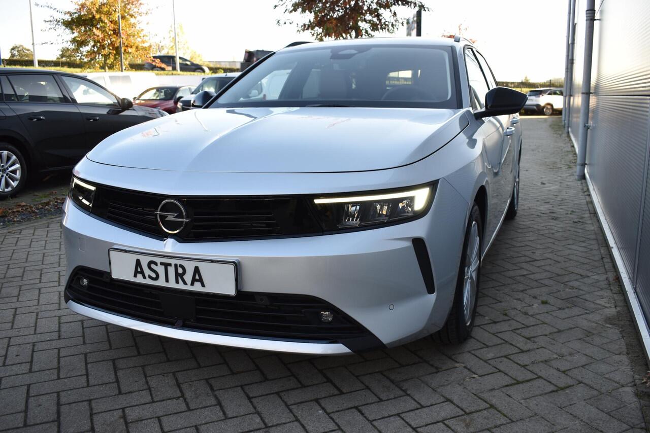 Opel ASTRA Sports Tourer 1.2 Turbo Edition NAVI / CAMERA / PDC