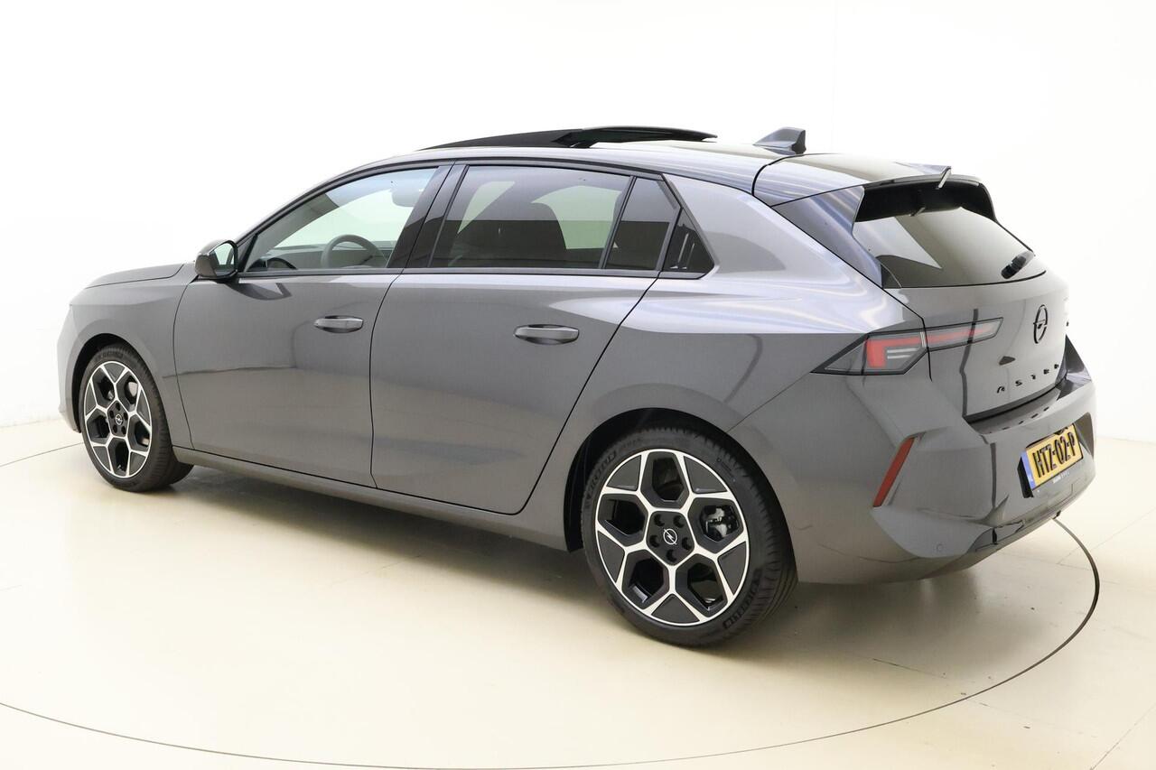 Opel ASTRA 1.2 Turbo 145pk Hybrid GS 145 PK Automaat | ¤ 7.000 ACTIEKORTING! | Navigatie | Panoramisch schuif/kanteldak | Stoel & Stuurverwarming | Climate control | Rondomzicht camera | Extra getint glas | 18" Lichtmetalen velgen
