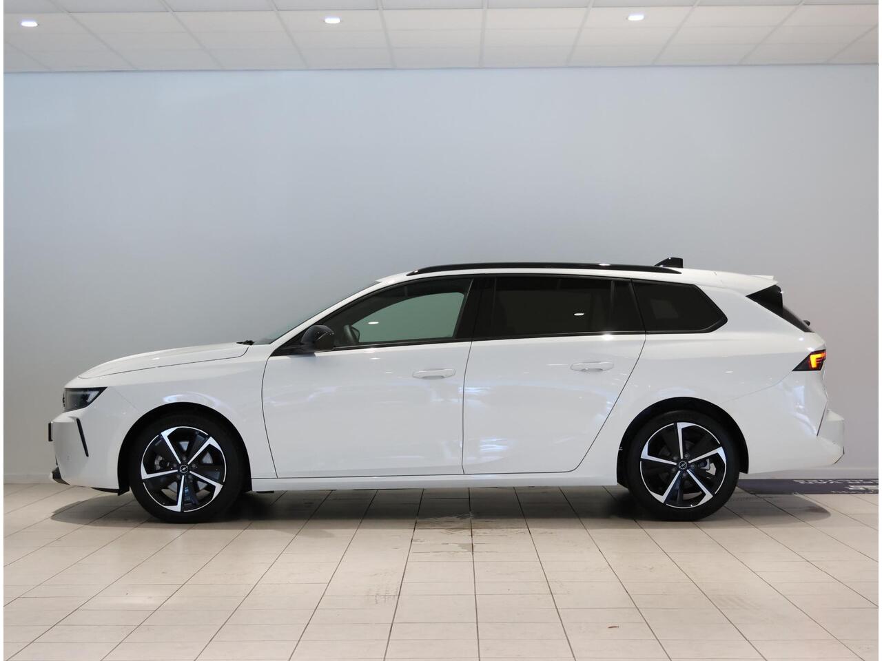 Opel ASTRA Sports Tourer 1.2 Turbo 145PK Hybrid Business Edition | Navigatie | Stoel/stuur verwarming | Apple carplay/Android auto | Climate Control | AGR-Stoelen