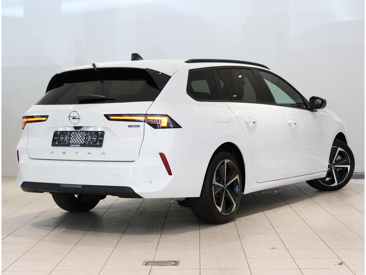 Opel ASTRA Sports Tourer 1.2 Turbo 145PK Hybrid Business Edition | Navigatie | Stoel/stuur verwarming | Apple carplay/Android auto | Climate Control | AGR-Stoelen