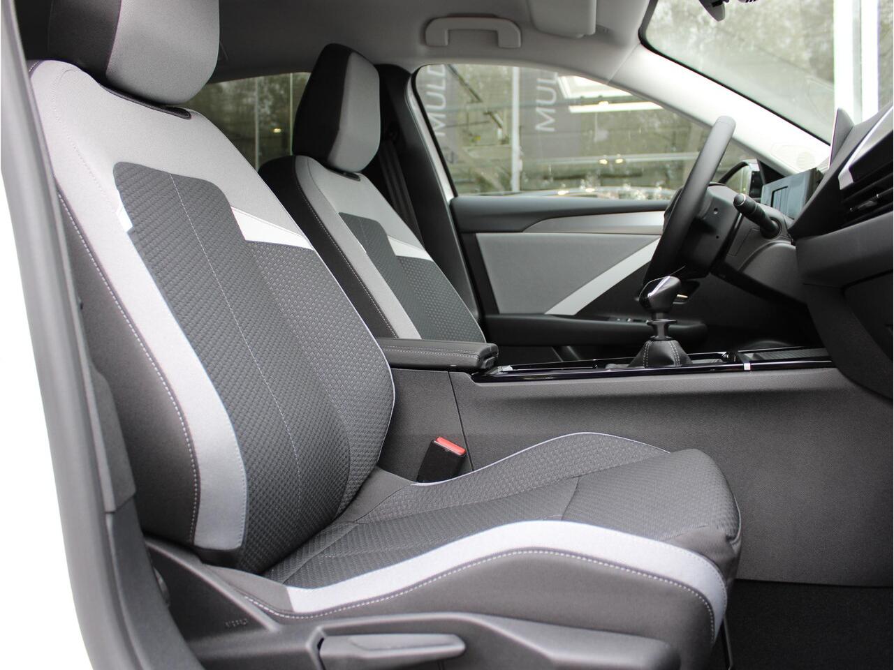 Opel ASTRA Sports Tourer 1.2 Turbo 110 Business Edition | Camera / Stoelverw. / Adap. Cruise