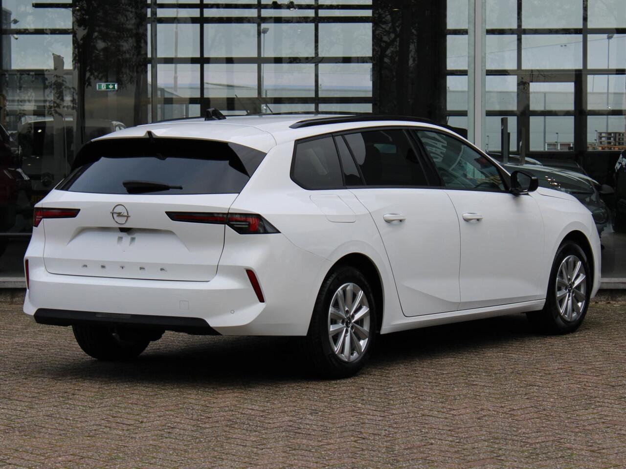 Opel ASTRA Sports Tourer 1.2 Turbo 110 Business Edition | Camera / Stoelverw. / Adap. Cruise