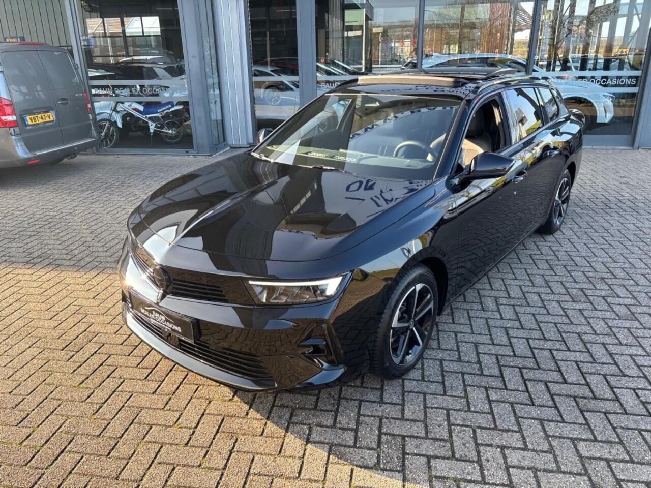 Opel ASTRA 1.2 TURBO GS AUTOMAAT BLACKLINE PANORAMADAK CAMERA360