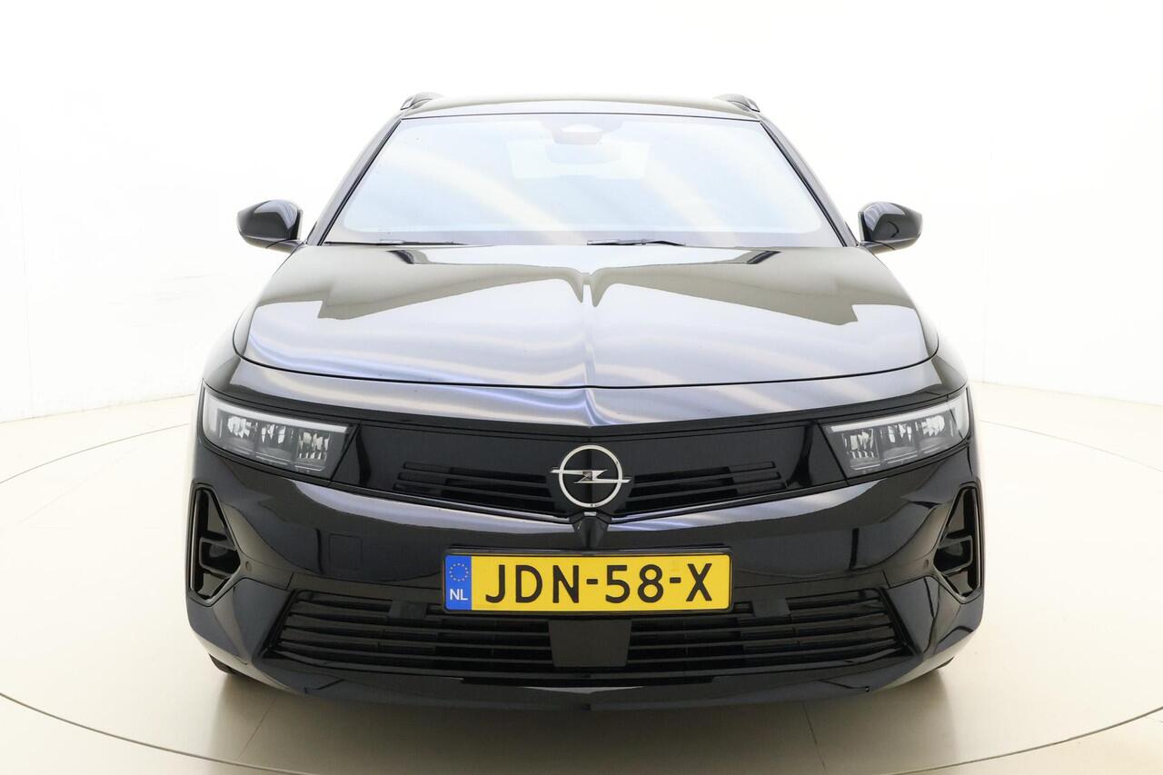 Opel ASTRA Electric 54 kWh Business Edition | DEMO | Navigatie | Adapt. Cruise control | Camera | Climate control | Stoel- en stuurverwarming | Warmtepomp