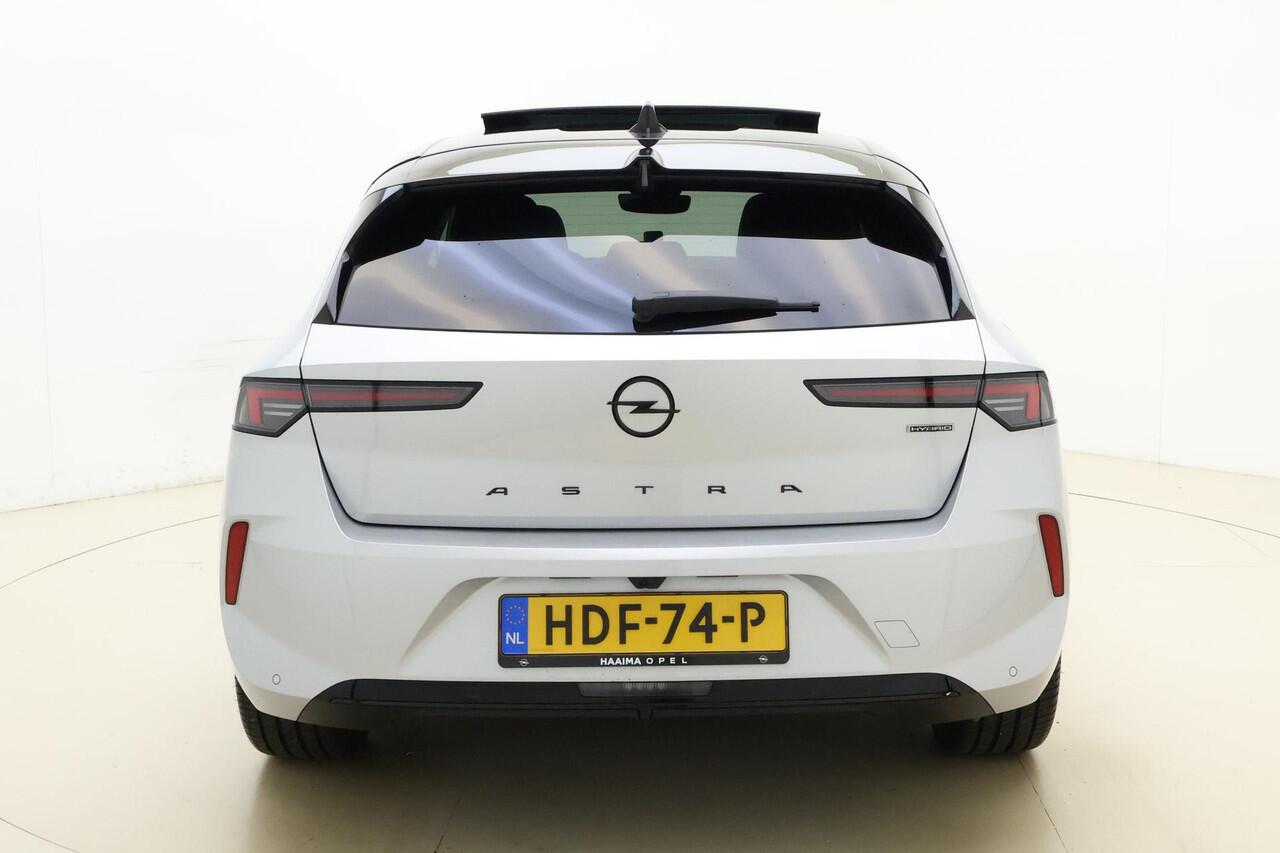 Opel ASTRA 1.2 Turbo 145pk Hybrid Automaat Ultimate | Navigatie | Alcantara bekleding | Camera | Head-up Display | Keyless | Panoramadak | Stoel- en stuurverwarming| 18" Lichtmetalen velgen