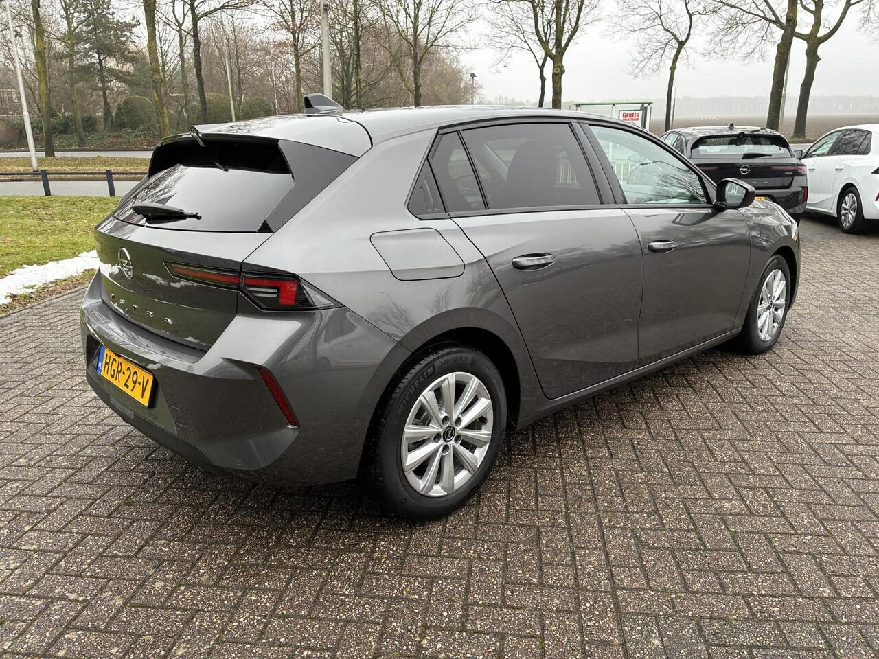 Opel ASTRA 1.2 Turbo Business Edition 5 Deurs | Climate control | Navigatie | Camera | Stoel & Stuurverwarming | AGR Stoel | Parkpilot | Cruise control | Elektrisch Pakket